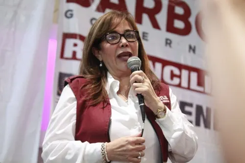 Yeidckol Polevnsky denunciará call center por guerra sucia contra Barbosa