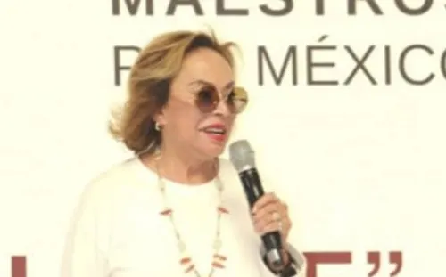 Elba Esther cuestiona liderazgo de Alfonso Cepeda al frente del SNTE