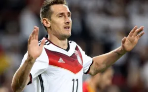 Miroslav Klose, nuevo goleador de las Copas del Mundo