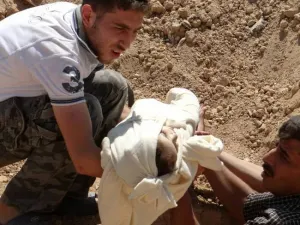 Al menos 10 niños mueren en ataque aéreo en Siria