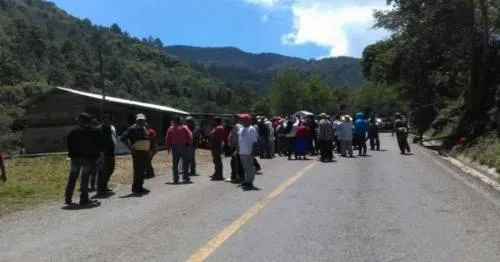Rescatan a dos delincuentes de ser linchados en el municipio de Felipe Ángeles
