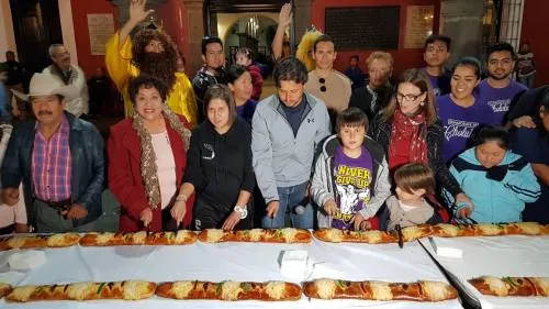 San Pedro Cholula celebra a los niños y niñas con el corte de  “la Rosca de Reyes”