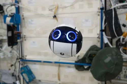 Int-Ball, el divertido dron flotante