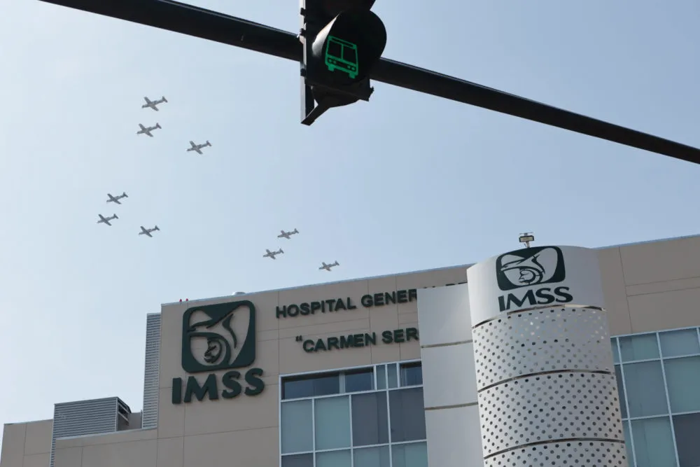 Familia exige investigación por presunta negligencia en hospitales del IMSS Puebla