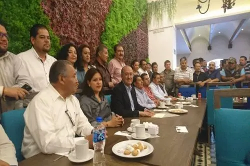 Increpan a edil de Texmelucan que anuncia tianguis de sólo 24 horas