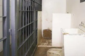 Rastro de El Chapo llevaría a custodios de planos de cárcel