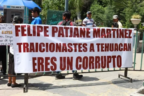 Habitantes de Tehuacán acusan  a su alcalde de no cumplir promesas de campaña