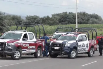 Encuentran dos hombres sin vida y desnudos en la carretera federal Puebla-Tehuacán