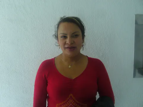 Estatales detienen a mujer y hombre armados