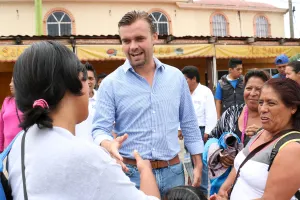 Trabajaremos por el bienestar de las familias poblanas: Xabier Albizuri