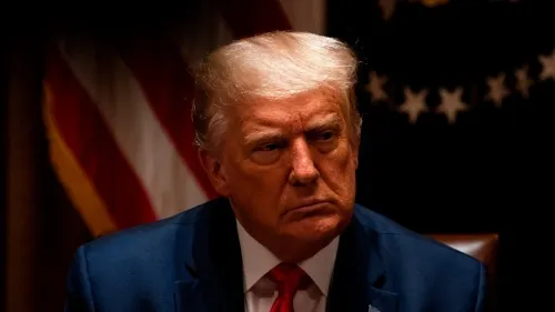 Facebook, alerta si Trump no acepta derrota en elecciones de noviembre