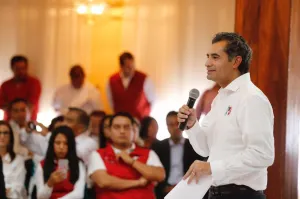 Priistas inconformes echan a perder encuentro social de Ochoa