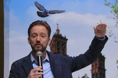 Corrige Banck Serrato a titular de la SSPTM, no se va a criminalizar o perseguir a las mujeres