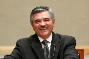 Dictará Valdés Zurita cátedra magistral en el ICGDE