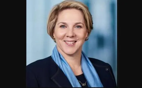 Robyn Denholm sustituye a Elon Musk en la presidencia de Tesla