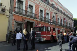 Fuga de gas provoca cierre de calle a metros del ayuntamiento