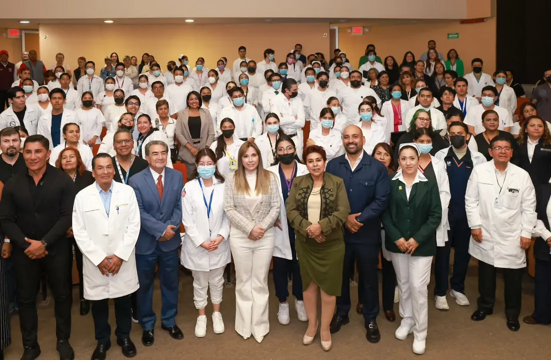 Entrega de equipo e insumos biomédicos al Hospital General Zona Norte