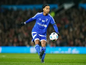 Sabía que Messi era mejor jugador que yo, acepta Ronaldinho