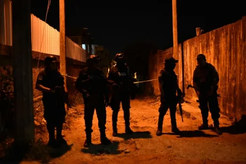 Policías y grupo armado se enfrentan en Minatitlán, Veracruz