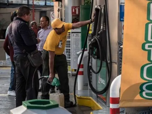 Detecta SAT a 194 gasolineras con inconsistencias fiscales por 3.2 mmdp