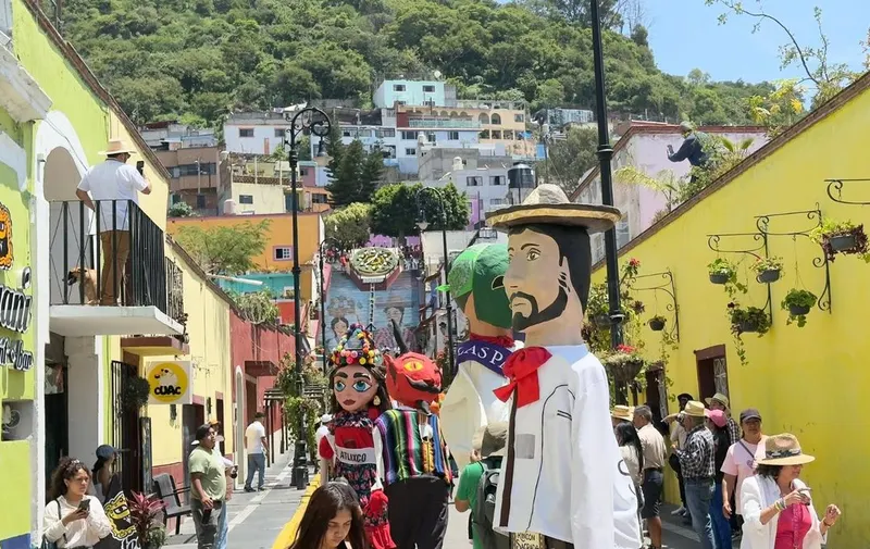 desfile-mojigangas-atlixco