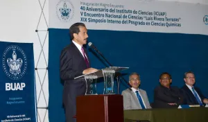 Celebran 40 aniversario de la fundación del Instituto de Ciencias BUAP