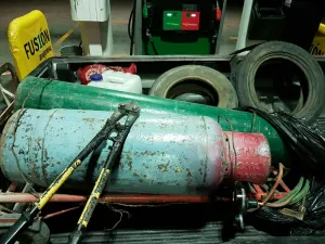 Policía estatal detiene a una banda de asaltantes