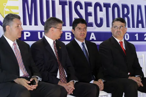 Falta mucha agua que cruce el río, afirmae Rivera sobre elección de 2013