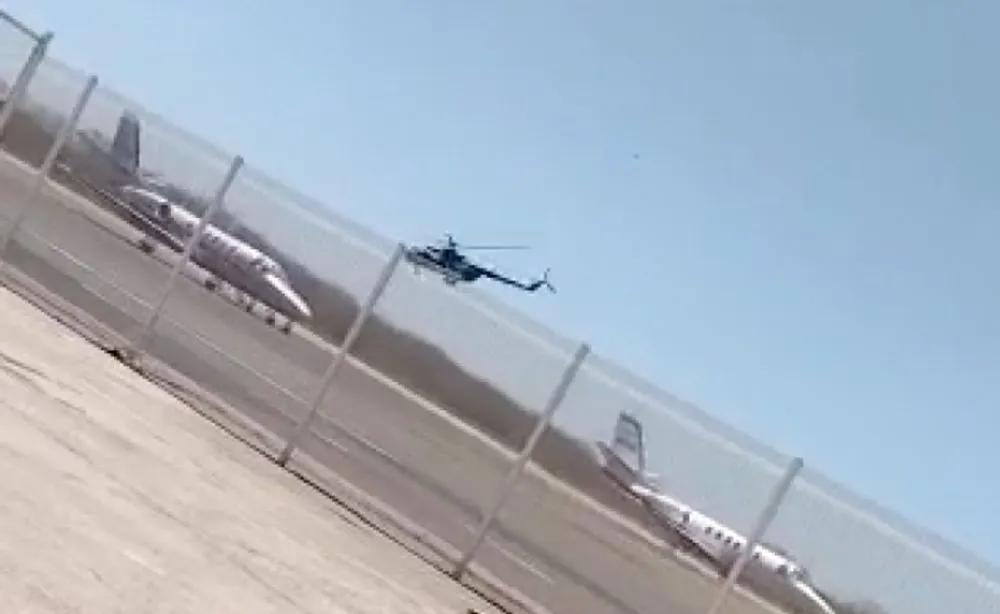 Cae helicóptero de la Marina en Mazatlán