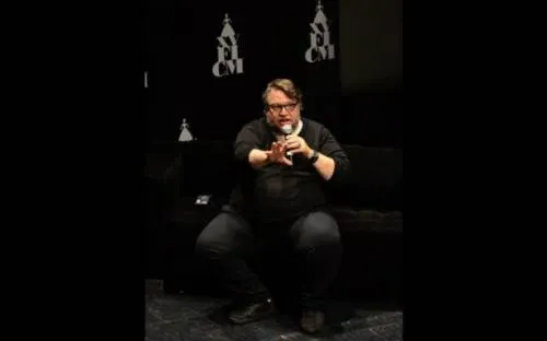 Guillermo del Toro ofrece master class en Morelia