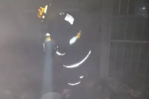 Por venganza a su pareja, hombre incendia su casa en Los Héroes