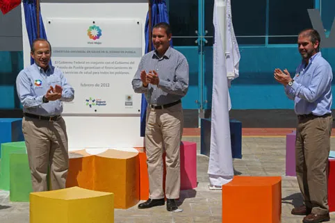 Gobiernos estatal y federal inauguran nosocomio en Tetela