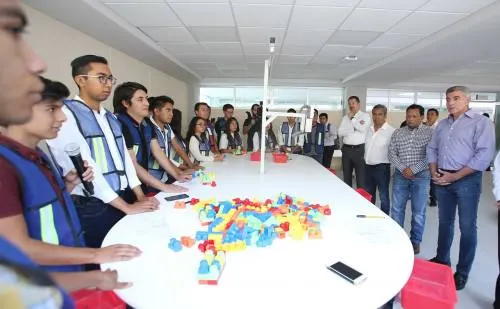 Gobierno Estatal apoya a jóvenes investigadores