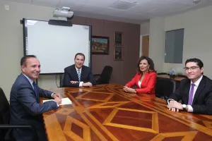 Moreno Valle se reúne con la titular de Prodecon