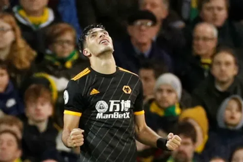Raúl Jiménez es el jugador más productivo en la historia de los Wolves