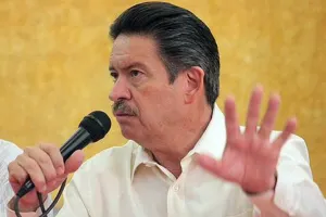Pide el PRD a Piter reconsidere ir por candidatura