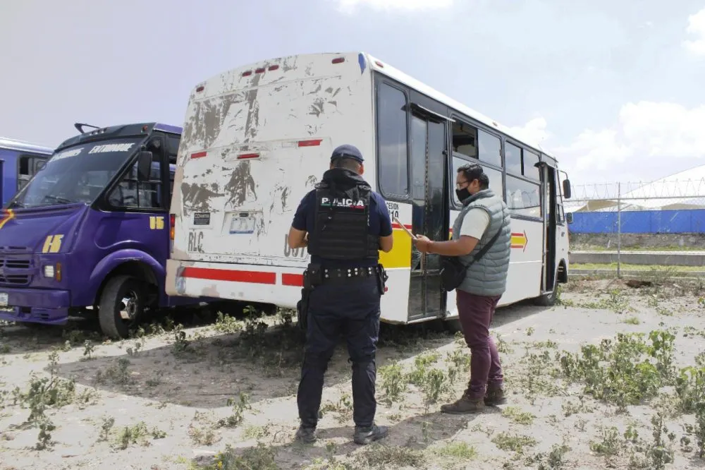 Por irregularidades, gobierno estatal retira de circulación a 22 unidades de transporte público