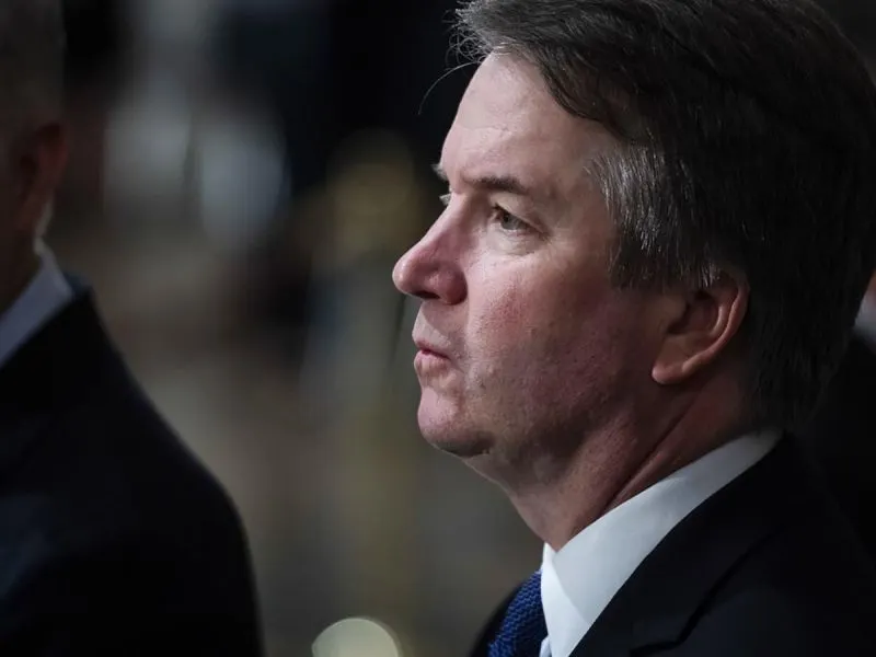 Juez Kavanaugh de la Suprema Corte de EU da positivo a covid