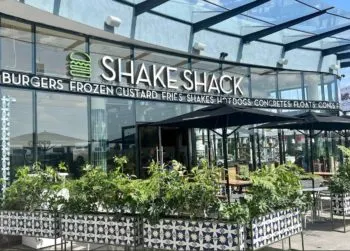 Se hizo pasar por trabajador de Vía San Ángel y asaltó el Shake Shack a mano armada