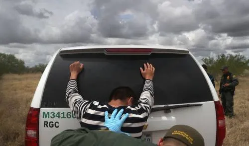 Estados Unidos aprueba proyecto que facilitará deportación rápida de criminales