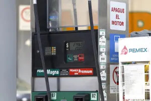 Aumento de gasolina encarece bienes y servicios que se producen: CCE