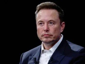 Allanan oficinas de X en Francia y citan a Elon Musk por presuntos delitos digitales