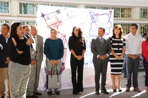 Arranca en San Pedro Cholula entrega de paquetes escolares para más de 30 mil alumnos