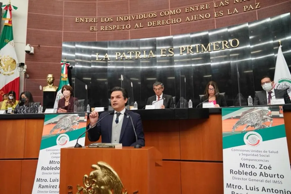 Zoé Robledo IMSS