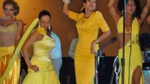 Senadora perredista es captada en fiesta con la ‘Barbie Grupera’