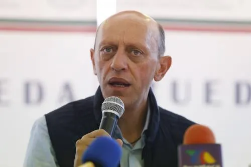 A los priista ni les beneficia ni perjudica la llegada de Lozano Alarcón a la campaña Meade