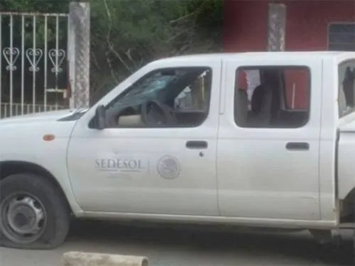 Asesinan a 5 policías en asalto a camioneta de Prospera en Guerrero