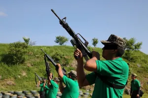 Fuerza Civil de Veracruz transgrede frontera y asalta jóvenes poblanos