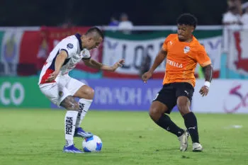 Pumas y Chivas no lograron ganar en sus partidos de ida de la Concachampions