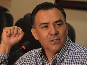 Morena veta a Alejandro Oaxaca como candidato a curul federal